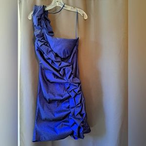 One shoulder party dress
